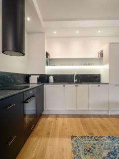 Fresh & Stylish in Lozenets With Private Parking - Sofia - 4