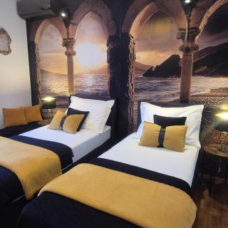 Split Luxury Oasis - 2