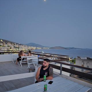 Saranda Poseidonas Hostel - Saranda - 9