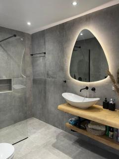 AMBELI Luxury Apartment - Skhoinoussa - 6