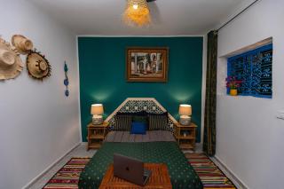 BDar Stay Maison d'hôtes avec piscine et rooftop à Tozeur, à 10 min de la Médina - Tozeur - 8