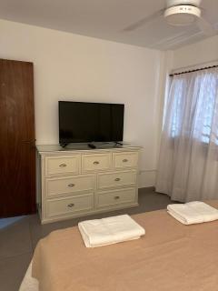 Departamento para 5 personas en el centro, a minutos del estadio y nodo tecnológico - 5