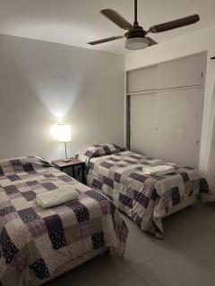 Departamento para 5 personas en el centro, a minutos del estadio y nodo tecnológico - 4