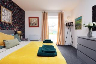 26 7 mins Stadium Central Apart sleeps 4 - Cardiff - 4