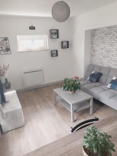 Petite maison au calme - - 0