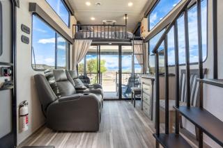 Tiny Home Lodge near Zion and Bryce National Parks Hot Tub Coyote Moon - 0