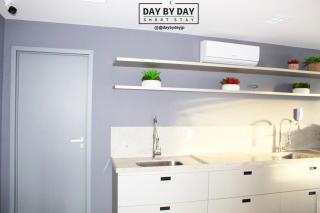 Simple Smart by Day by Day - 1