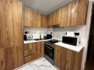 1 Bedroom in Maryah Island by Central Stay 1 min to Cleveland, Galleria Mall and ADGM - Abu Dhabi - 3