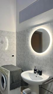 Appartamento IN CENTRO Free Wi-Fi, Self check-in - Forlì - 2