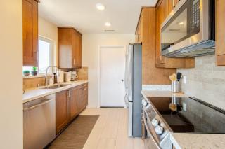 Luxury View Home Perfect for SD Getaway Sleeps 12 - 2