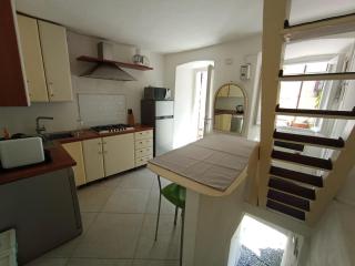 tower house in a medieval village - Dervio - 5