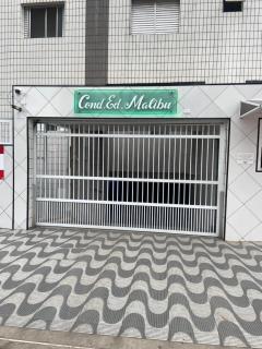 Edifício Malibu- 100 metros da praia- apto com WIFI fibra 600 e TV por assinatura com 120 canais - Praia Grande - 0