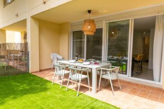 Adosado Reformado con Piscina, Garaje y Jardín - Los Caños de Meca - 0