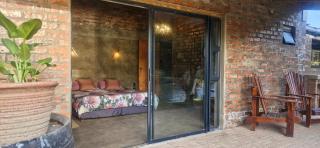 Merwespont Guesthouses#DieHouthuis#Die Wyntenke#A Snoozer's Cottage# - Bonnievale - 4