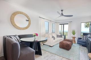 Ocean Forest Villa Beach Side Oasis - Myrtle Beach - 7