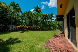Luxury Queen Room, Walk to UM, Free Car Service! - Miami - 3