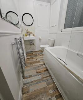 Waterloo, Haru Residence can sleep up to 8ppl - Maidstone - 6