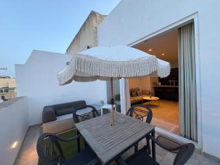 Cute little Penthouse in the Heart of Sliema - 5