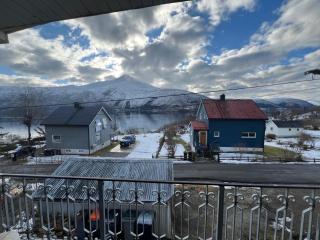 Stor funksjonell bolig med båt - 0