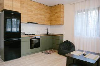 Batumi Apartment with Cozy Yard - 8