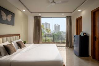 Wandr Hotel Golf Course Road, Near Cyber City, Gurugram - Gurgaon - 9