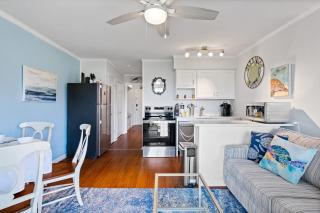 Turtleville Queen bed kid bed Renovated in 2025 - Hilton Head Island - 3