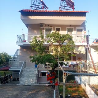 House Mantesos - 4