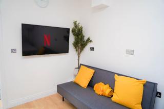 Garden Level Flat Heathrow airport 20 min, 7 min Tube Fast WiFi - Londra - 6