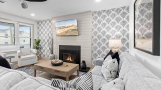 Sleeps 8 - Walk to Beach - Bright OC Condo - Ocean City - 2