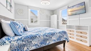 Modern Beach Retreat Sleeps 8 - Big Yard & BBQ - Ventnor City - 9