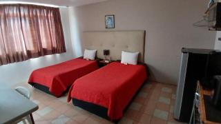 Suite Azalea, cocineta, baño privado, ubicación - Tepic - 8