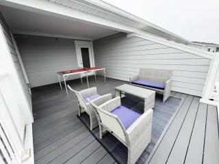 Warrenville Retreat 4BR 3 Bath Townhouse - WV2 - Warrenville - 4