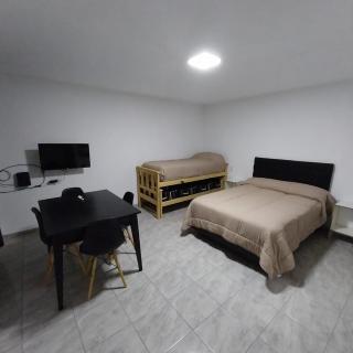 APARTPIEDRAS-Cochera-Desayuno seco - 1