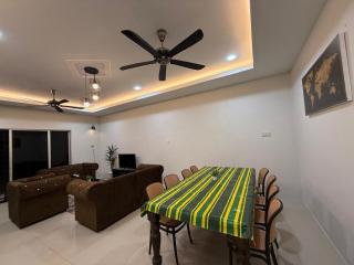 Adam's Nur Homestay Taman D Razak Wakaf Tapai - Marang - 7