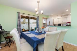 The Ultimate Escape. Unpack, Relax, Enjoy!Sleeps14 - 7