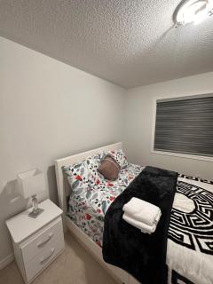 Samuel cozy Home - Brampton - 9