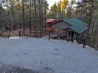 The Perfect Pair, Cozy Cottage Lakeside & Hillside Hangout for Large Groups - Pinetop-Lakeside - 5