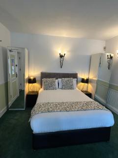 Barons Court Hotel - Wolverhampton - 0