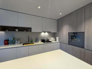 Brand New Luxurious CF centre 1B1B - Richmond - 7