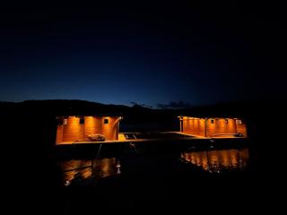 Villa Razlicak - Jezero Lake Perucac - Perućac - 9