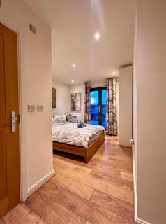 Saltwater Apartment at Marina Swansea City Centre - Swansea - 1