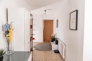 M House Komfortables Zimmer mit Doppelbett & Schlafsofa für Max 3 Pers - 3