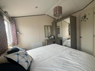 Caravan Phoenix - Meliden - 5