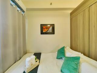 1BR Condotel with Balcony at FAME Residences #FM24-1 - Manila - 6