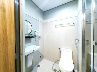 1BR Condotel with Balcony at FAME Residences #FM24-1 - Manila - 1