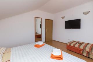Comfort One Bedroom Apartment with Balcony and Sea View VELIKI - Ston - 5