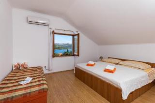 Comfort One Bedroom Apartment with Balcony and Sea View VELIKI - Ston - 4