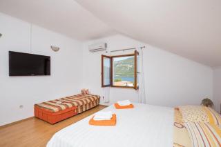 Comfort One Bedroom Apartment with Balcony and Sea View VELIKI - Ston - 6