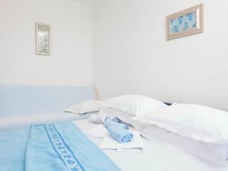 Apartments Lili - Two Bedroom Apartment Balcony - Podgora - 6