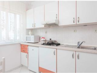 Apartments Lili - Two Bedroom Apartment Balcony - Podgora - 8